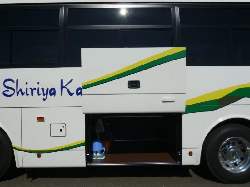 中型バス トランク