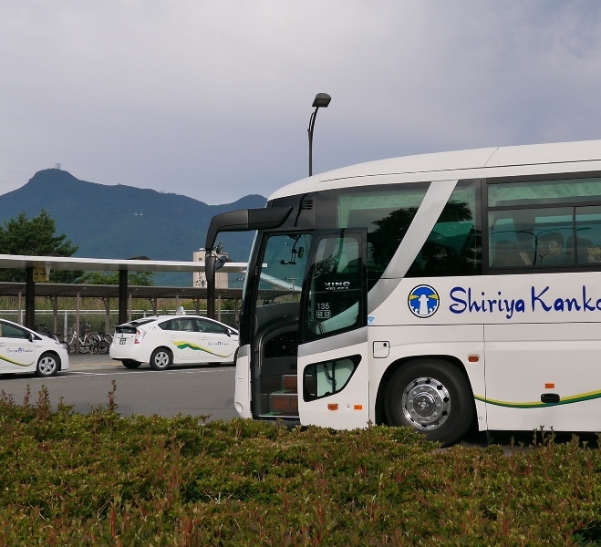 釜臥山と尻屋観光バス・タクシー